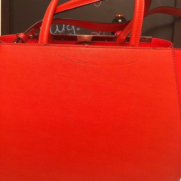 SOLD‼️…5️⃣5️⃣0️⃣ (OP) Fendi 2jours - Picture 4 of 13